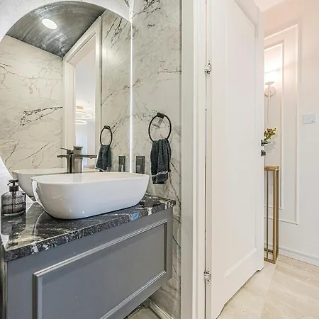 Apartman Hello Glamour Z Widokiem Na Morze, Tarasem I 2 Parkingami *
